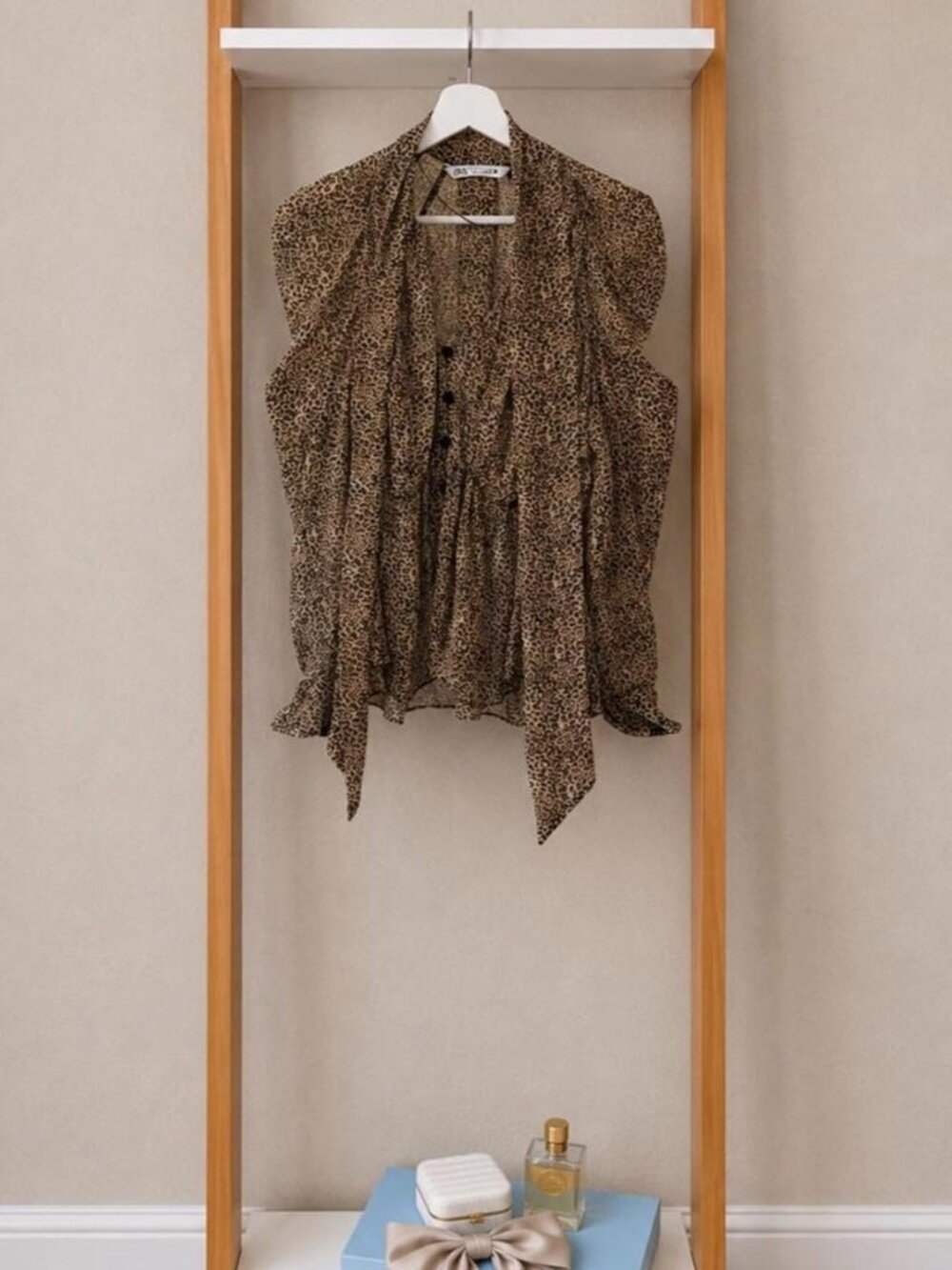 ZARA bow tie Animal print blouse
